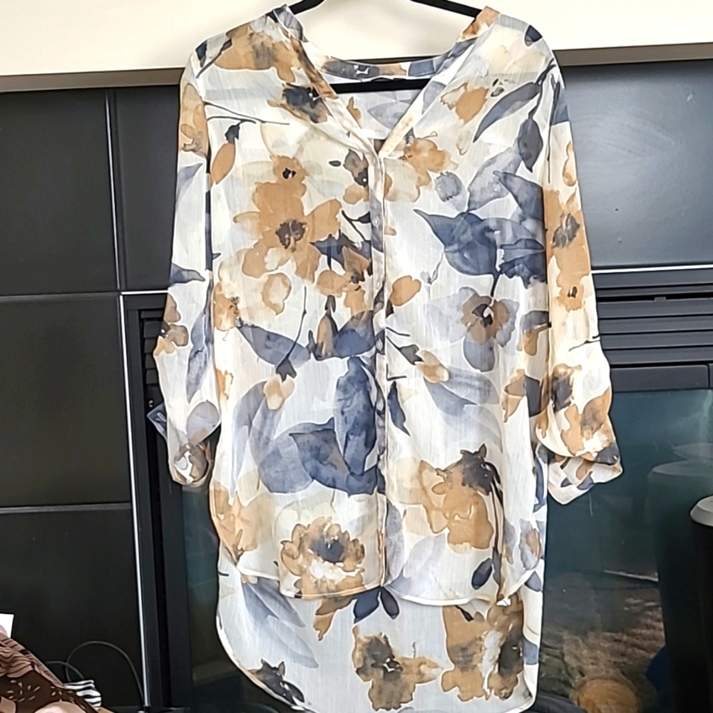Cleo Floral Print Watercolor Casual Loose Shirt, Adjustable Sleeves, Size M